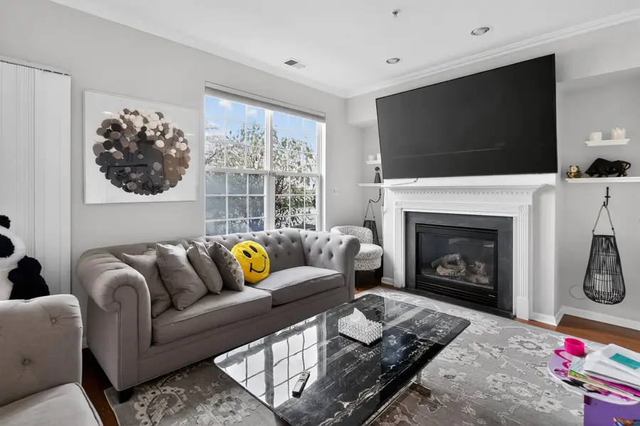 92 LYON CT, Jersey City, NJ 07305 - #2