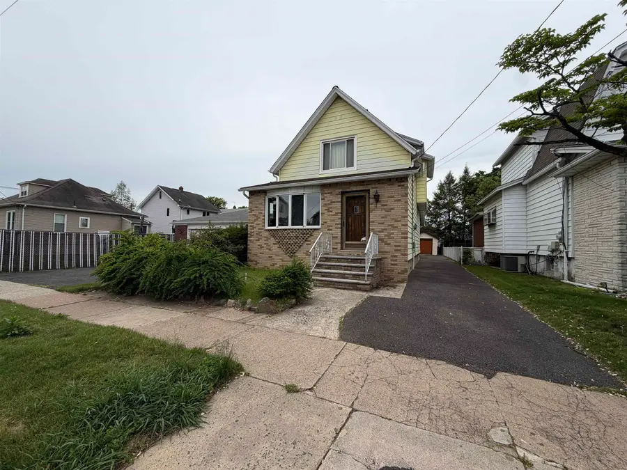 337 WILLOW AVE, Lyndhurst, NJ 07071 - #2