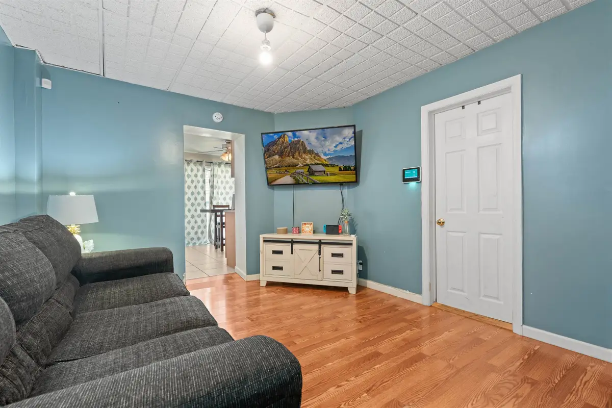 43 EAST 17TH ST, Bayonne, NJ 07002 - #1
