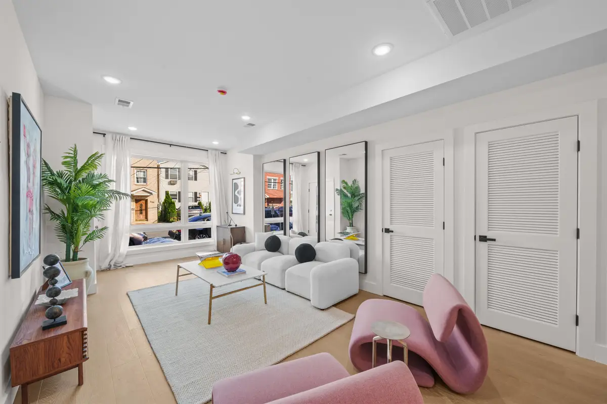 249.5 HALLADAY ST #A, Jersey City, NJ 07304 - #1