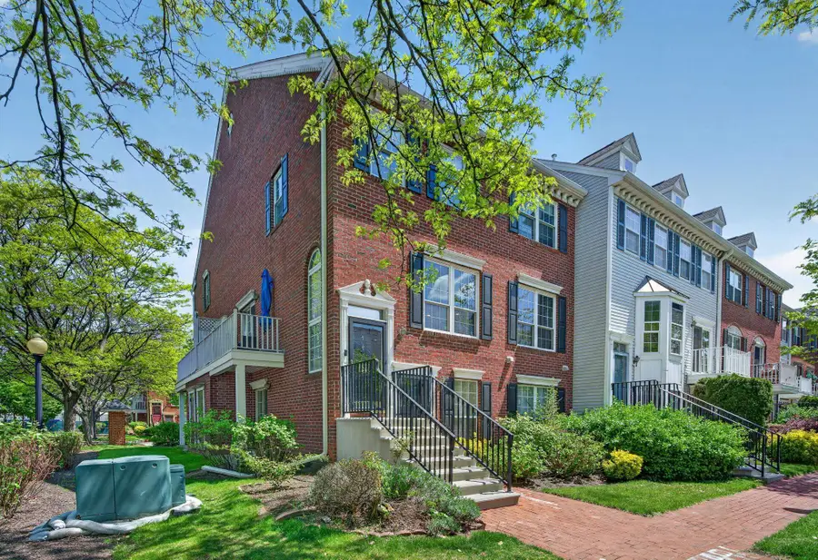 1 CYPRESS ST, Jersey City, NJ 07305 - #2