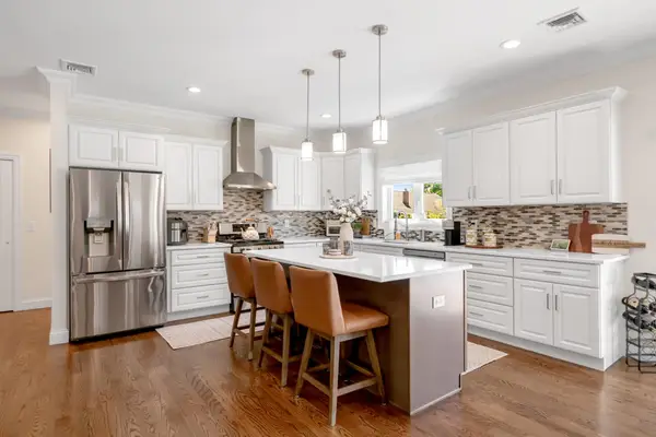 53 COGER ST, Saddle Brook, NJ 07663