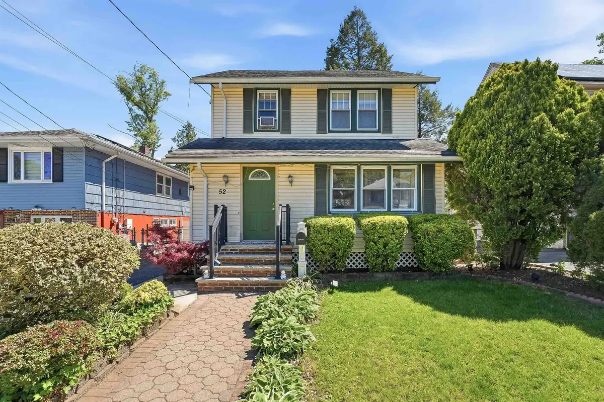 52 HARCOURT AVE, Bergenfield, NJ 07621 - #1