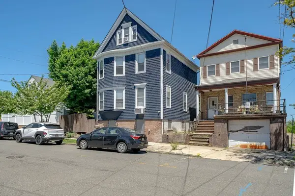 71 EAST 31ST ST, Bayonne, NJ 07002