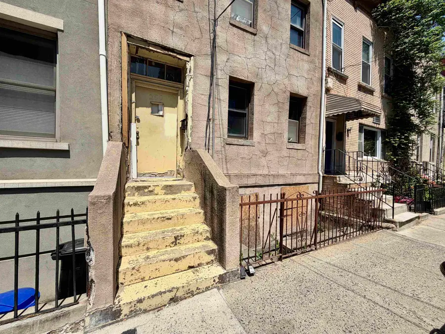 256 2ND ST, Hoboken, NJ 07030 - #3