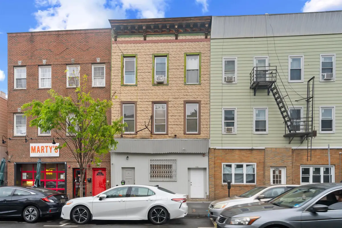 486 CENTRAL AVE, Jersey City, NJ 07307 - #1
