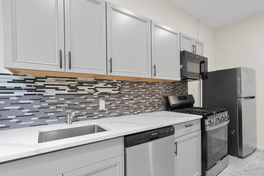 486 CENTRAL AVE, Jersey City, NJ 07307 - #3