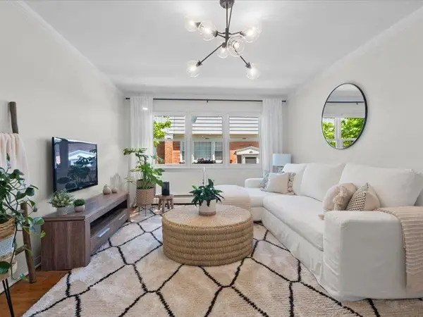68 BROADWAY #F, Bayonne, NJ 07002