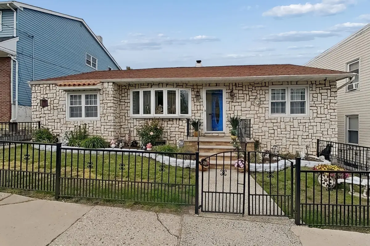 249 BERGEN AVE, Kearny, NJ 07032 - #1