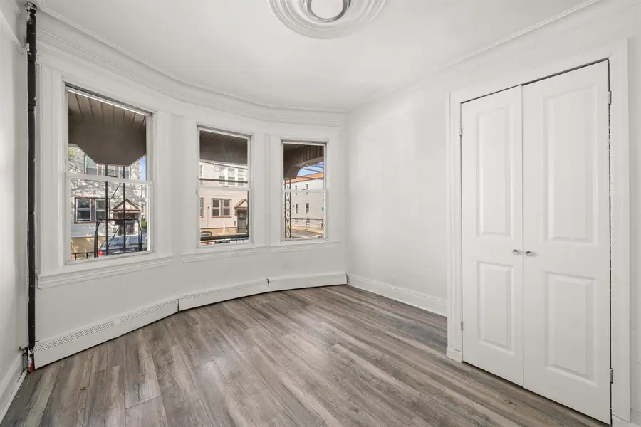 91 WOODLAWN AVE, Jersey City, NJ 07305 - #3