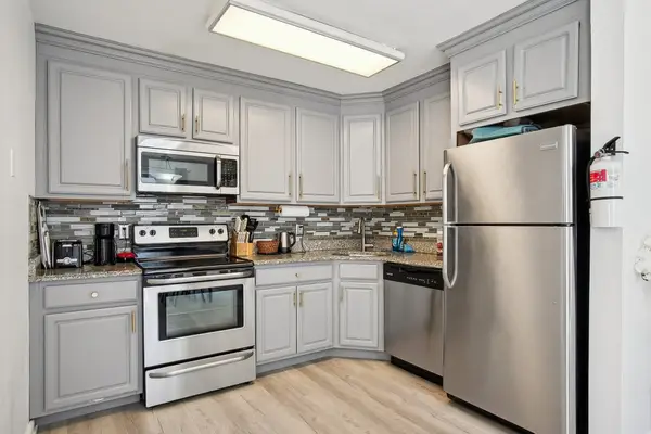 416 68TH ST #11, Guttenberg, NJ 07093