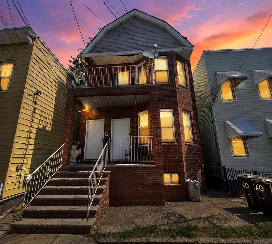 160 FULTON AVE, Jersey City, NJ 07305 - #1