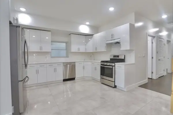 647 OCEAN AVE #1, JC, Greenville, NJ 07307