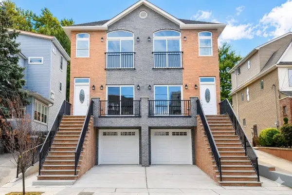 92 WEST 6TH ST, Bayonne, NJ 07002