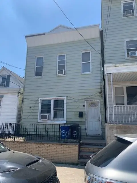 30 WEST 18TH ST, Bayonne, NJ 07002