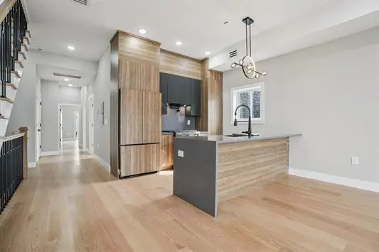 68 THORNE ST, Jersey City, NJ 07307 - #1