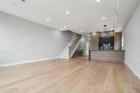 68 THORNE ST, Jersey City, NJ 07307 - #3