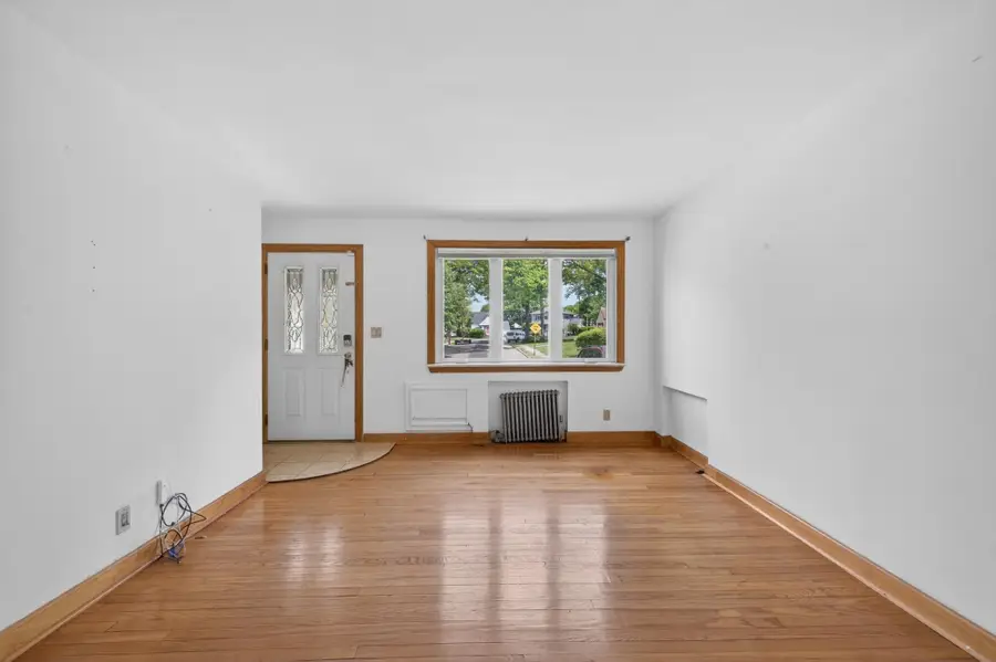 28 LIVINGSTON PL, Teaneck, NJ 07666 - #2