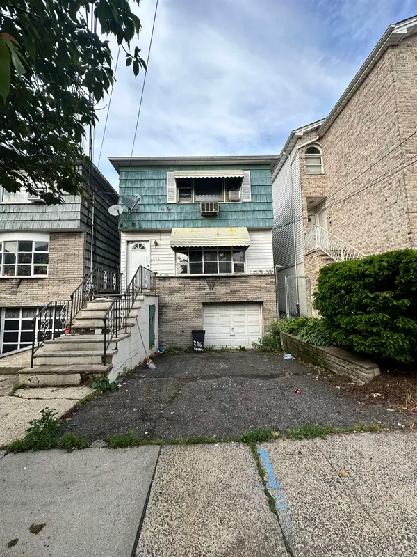 276 CHAPEL AVE, JC, Greenville, NJ 07305