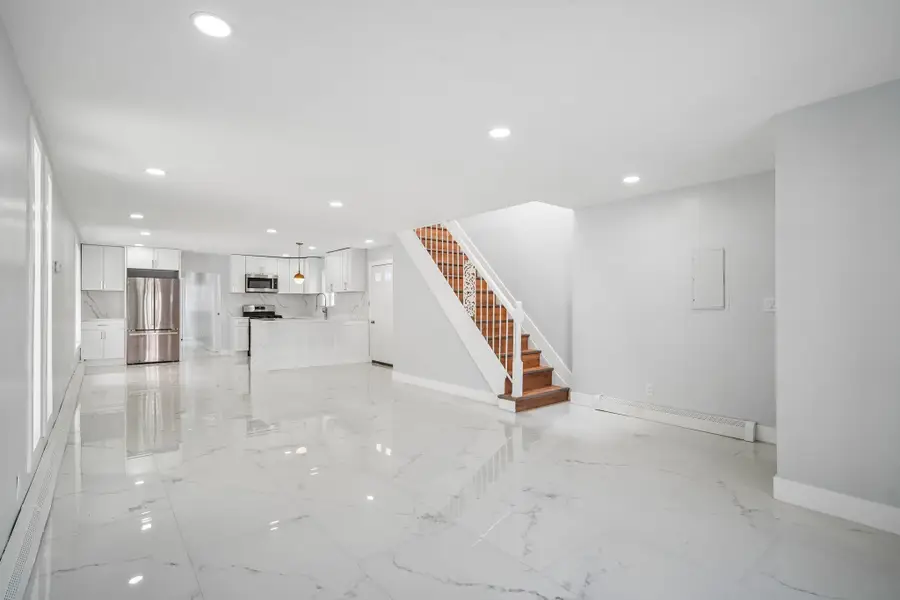 209 71ST ST, Guttenberg, NJ 07093 - #3