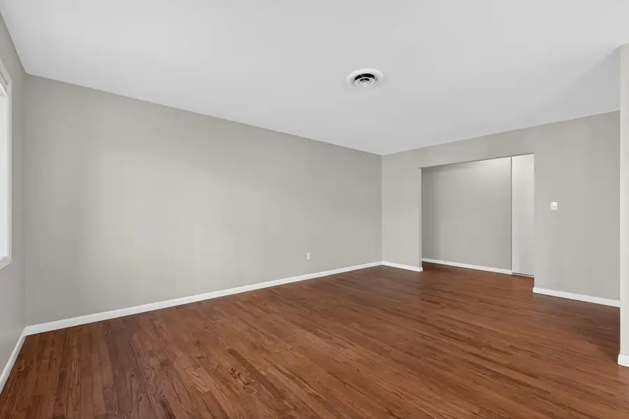 86 WEST 33RD ST #211, Bayonne, NJ 07002 - #3