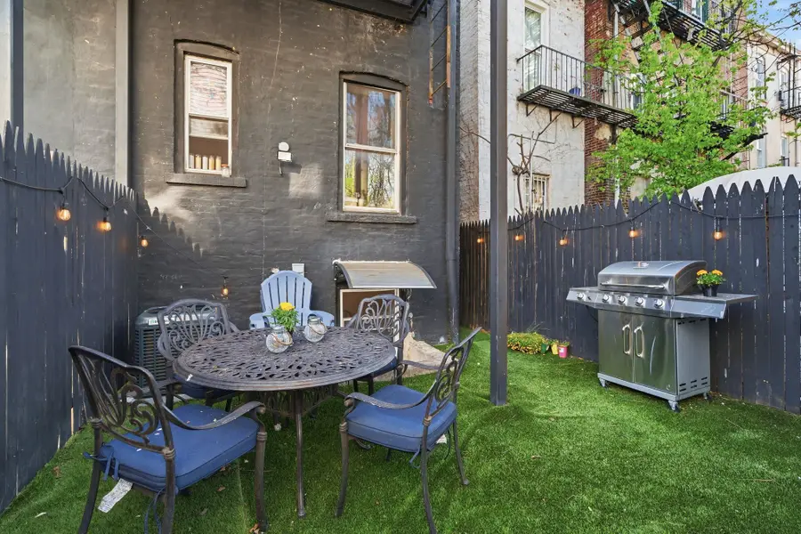 684 SUMMIT AVE #1, Jersey City, NJ 07306 - #3