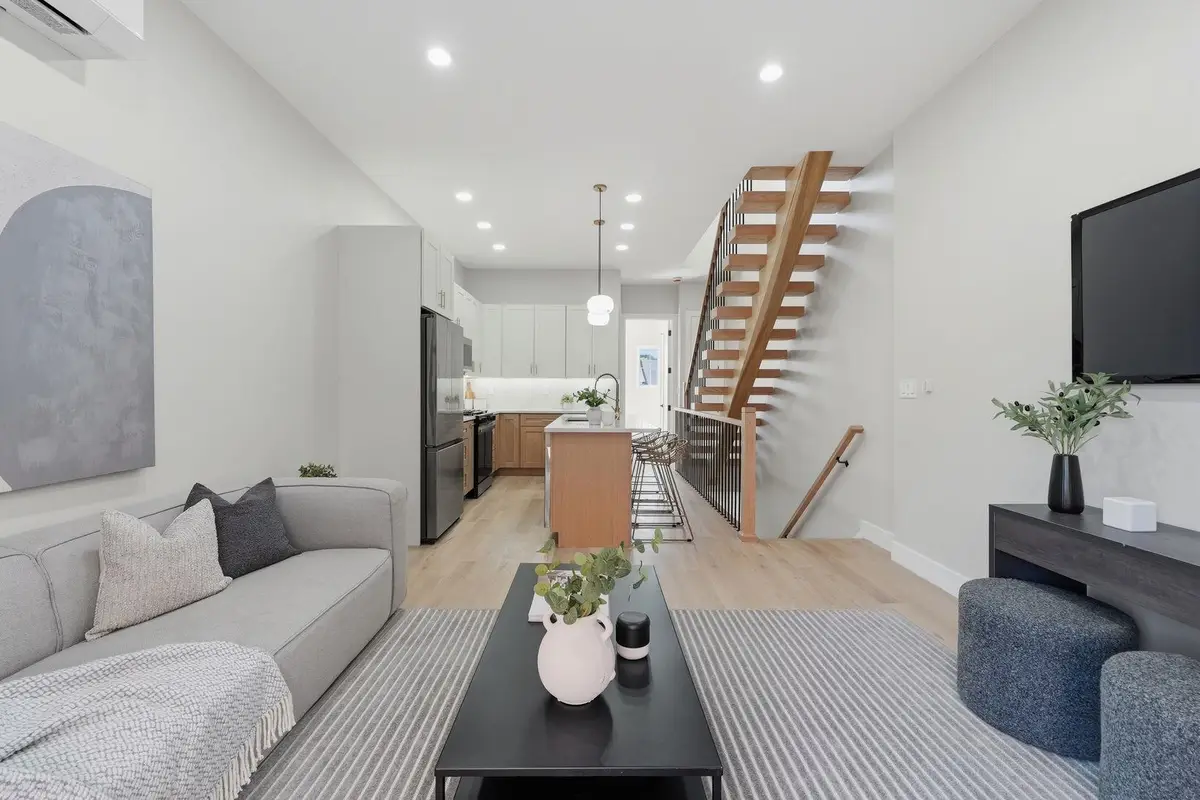 477 MARTIN LUTHER KING JR DR, Jersey City, NJ 07304 - #1