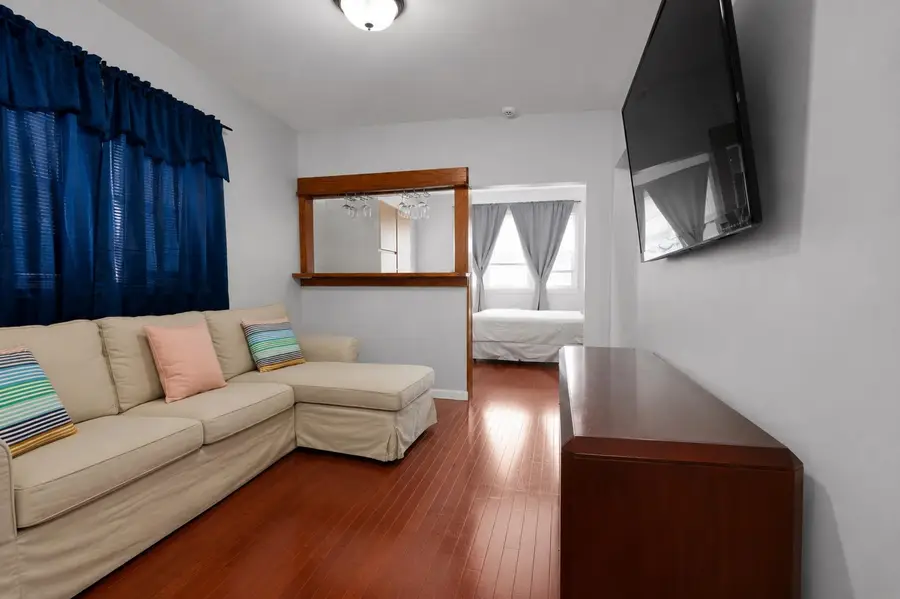 20 GATES AVE, Jersey City, NJ 07305 - #3