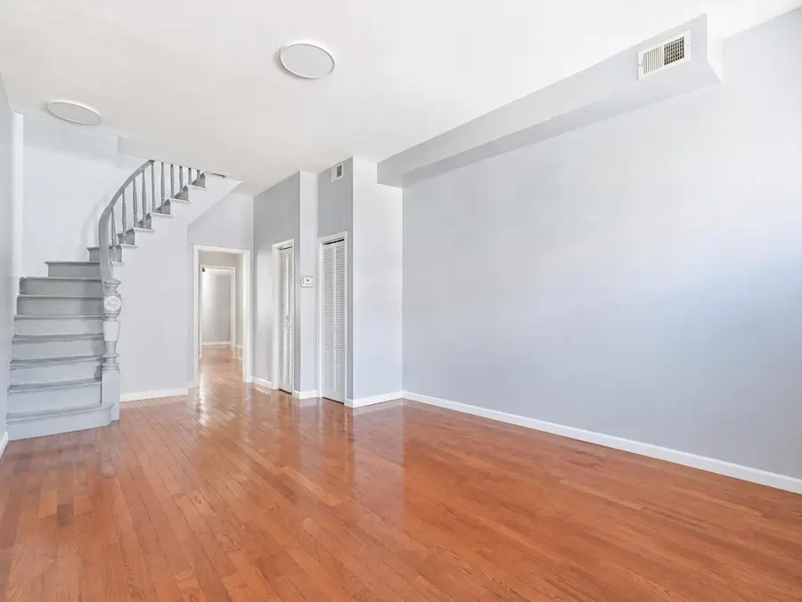 62 VAN REYPEN ST, Jersey City, NJ 07306 - #2