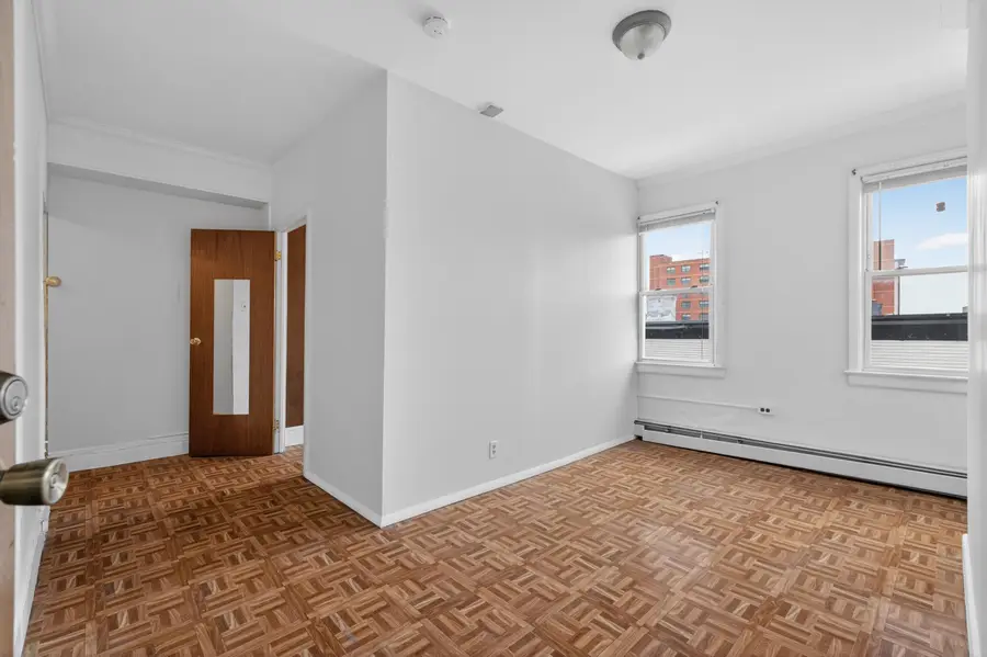 11 CRAWFORD ST, Jersey City, NJ 07306 - #3