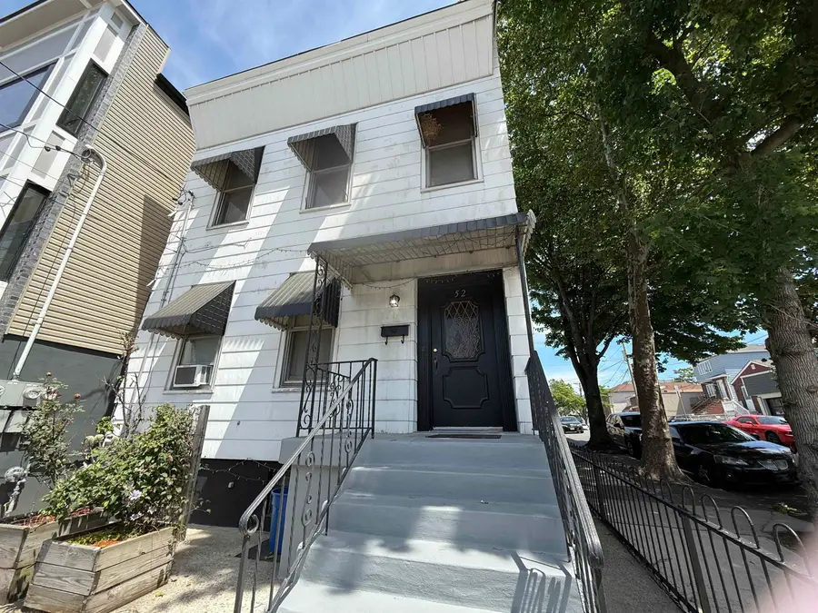 52 LOGAN AVE, Jersey City, NJ 07306 - #2
