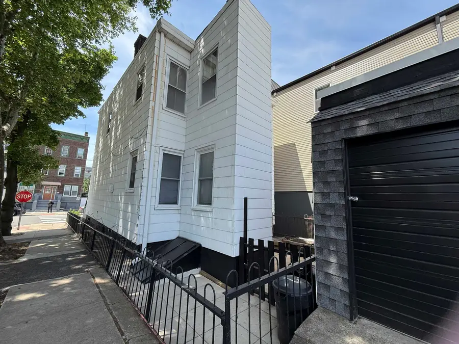 52 LOGAN AVE, Jersey City, NJ 07306 - #3