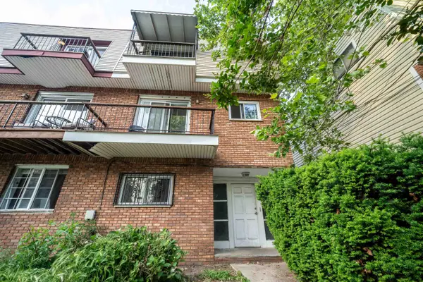 6 BAYSIDE PARK DR, JC, Greenville, NJ 07305