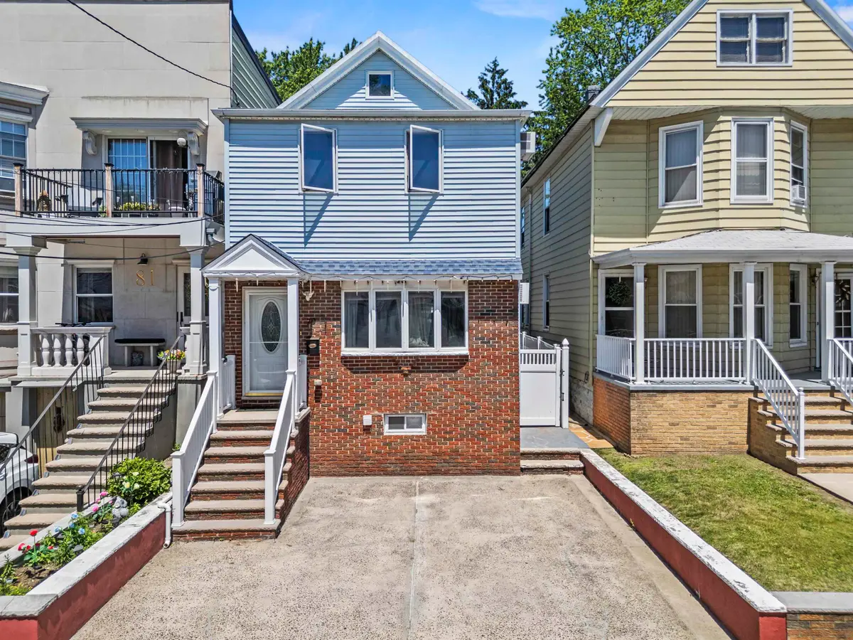 79 27TH ST, Bayonne, NJ 07002 - #1