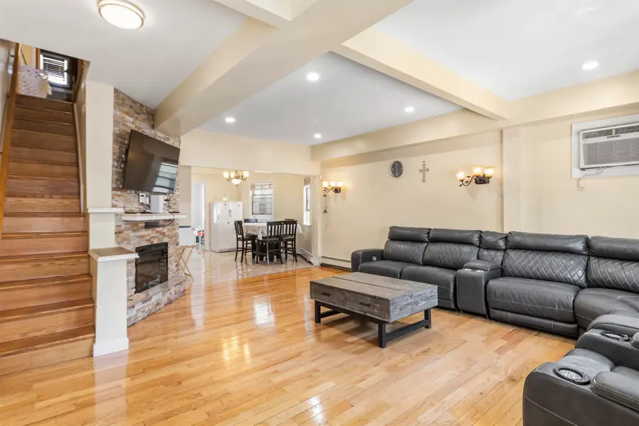 79 27TH ST, Bayonne, NJ 07002 - #3