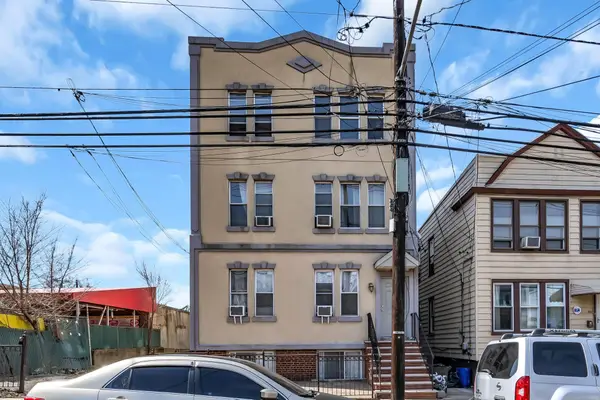305 CATOR AVE #1B, JC, West Bergen, NJ 07305