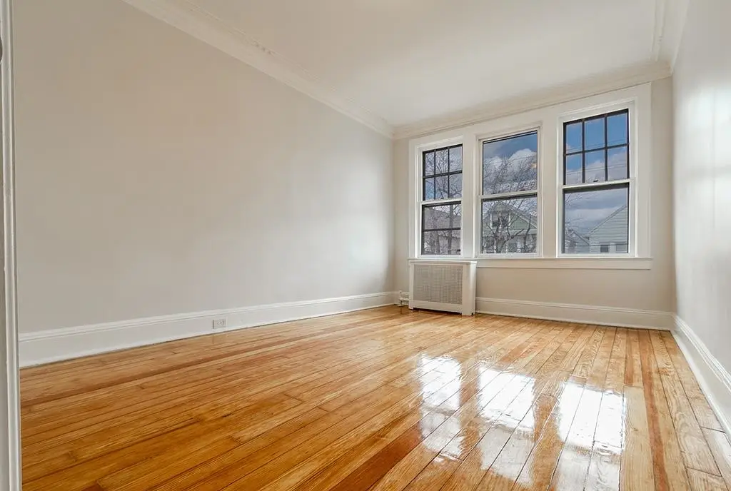 22 WEST 48TH ST, Bayonne, NJ 07002 - #1