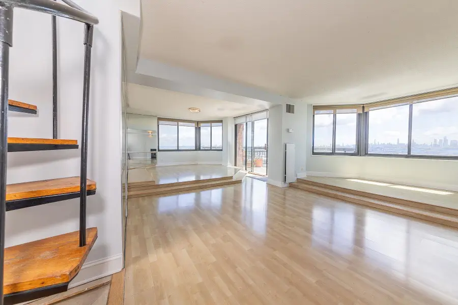 2105 HARMON COVE TOWER, Secaucus, NJ 07094 - #3