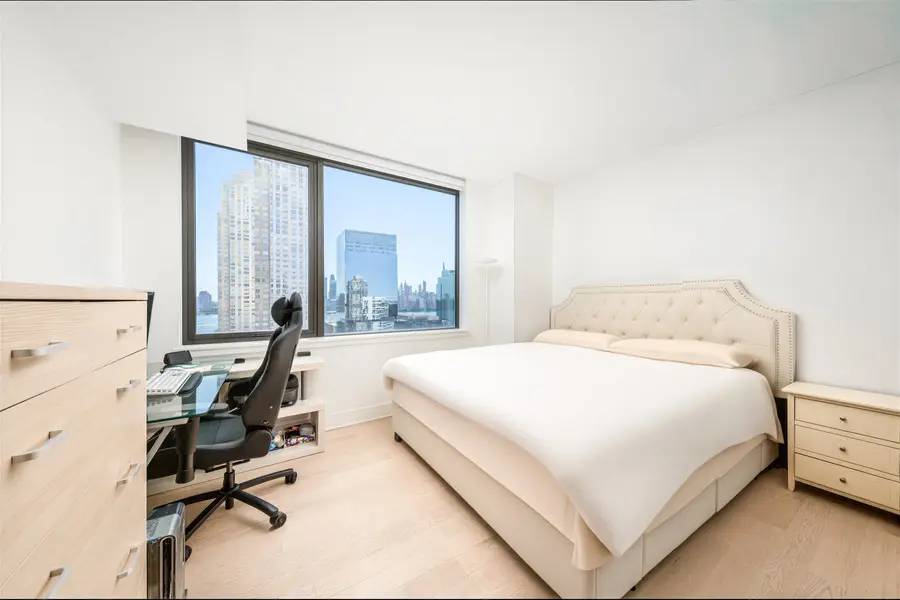 10 PROVOST ST #2303, Jersey City, NJ 07302 - #2