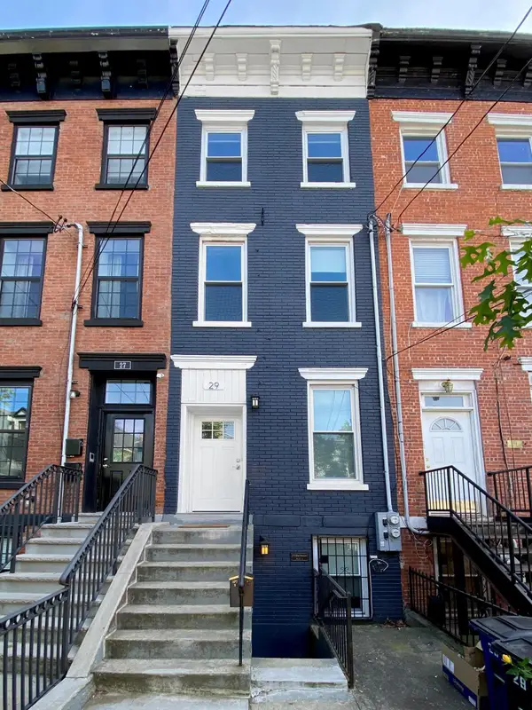 29 BELMONT AVE, JC, Bergen-Lafayett, NJ 07304
