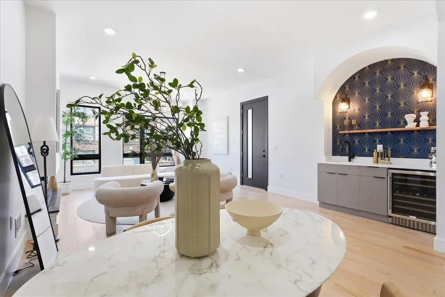 81 LEXINGTON AVE, Jersey City, NJ 07304 - #2