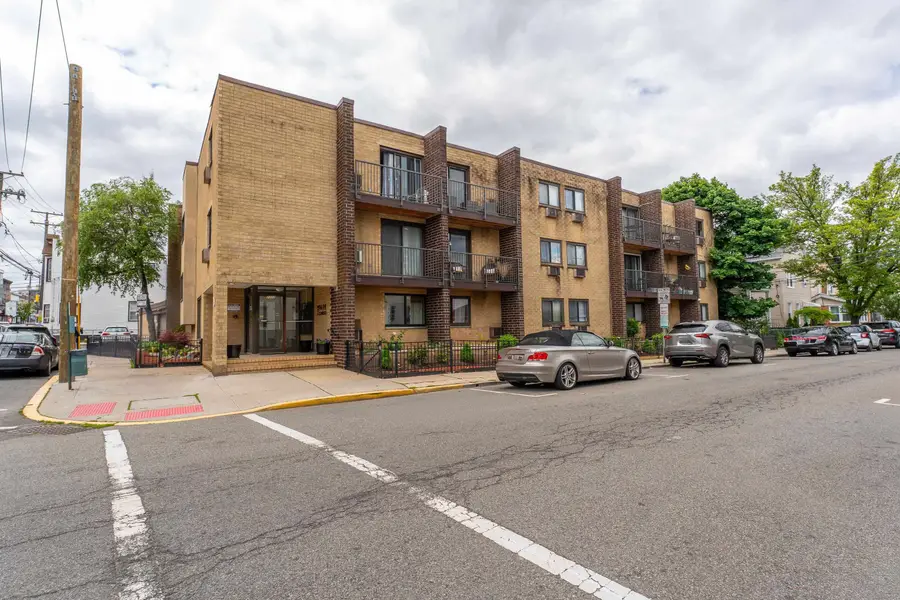 7117 PARK AVE #2C, North Bergen, NJ 07047 - #2