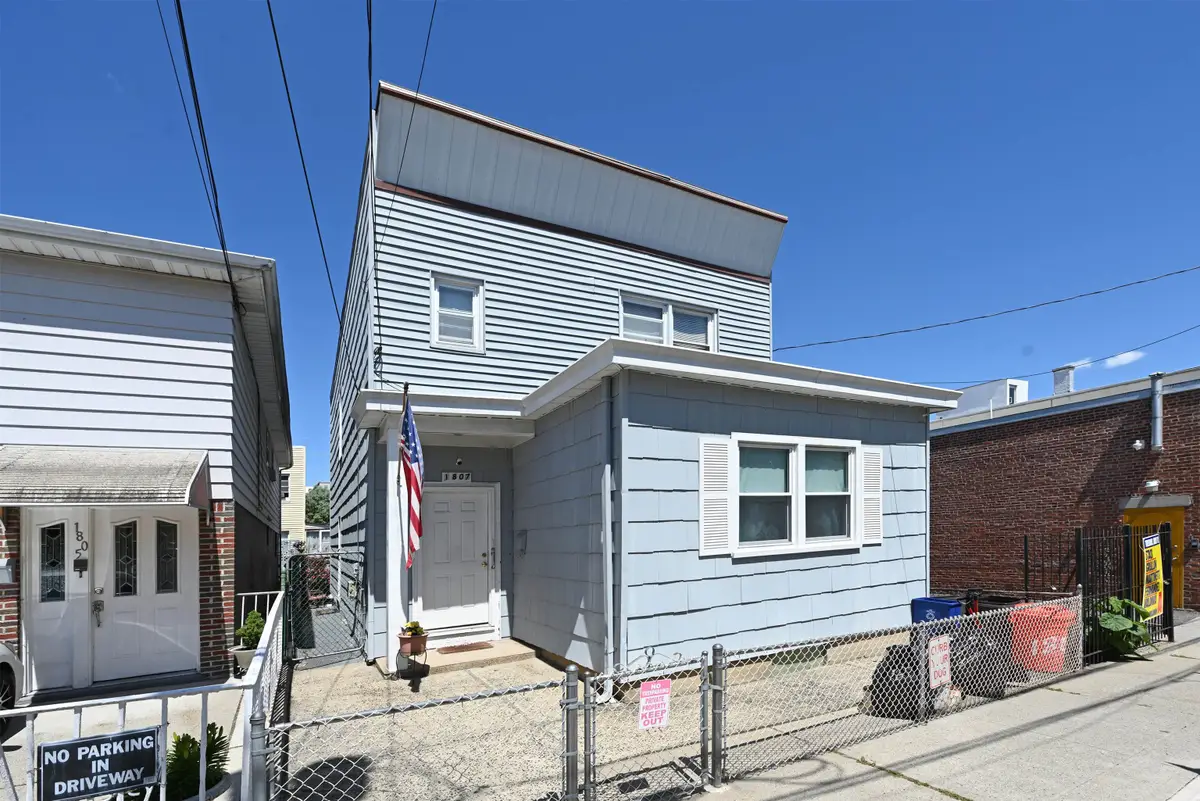 1807 MANHATTAN AVE, Union City, NJ 07087 - #1