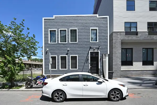 622 GROVE ST, JC, Downtown, NJ 07310