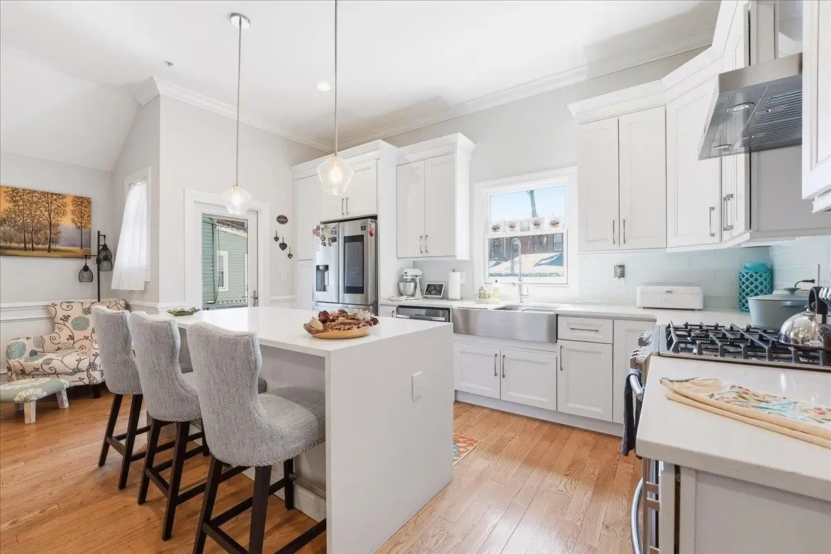 41 BENTLEY AVE #1, Jersey City, NJ 07304 - #1