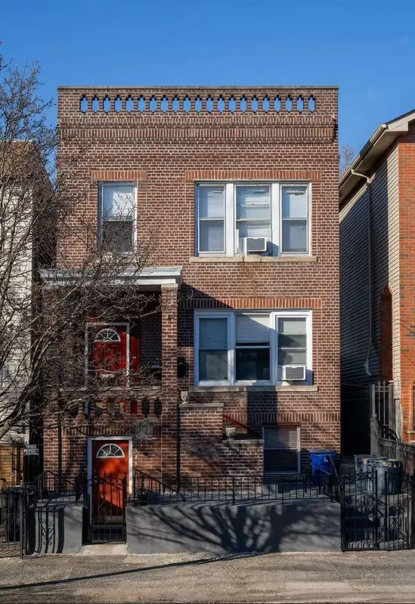 30 LOGAN AVE, JC, Journal Square, NJ 07306