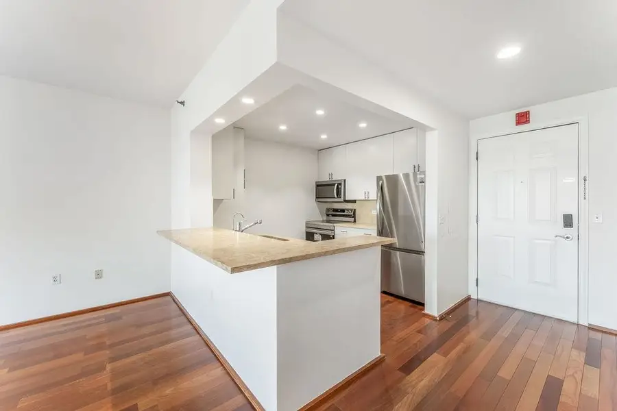 2305 CITY PL, Edgewater, NJ 07020 - #3