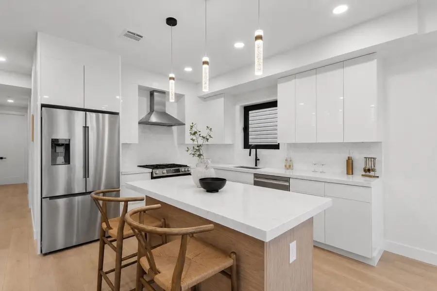 99 VAN HORNE ST #2, Jersey City, NJ 07304 - #2