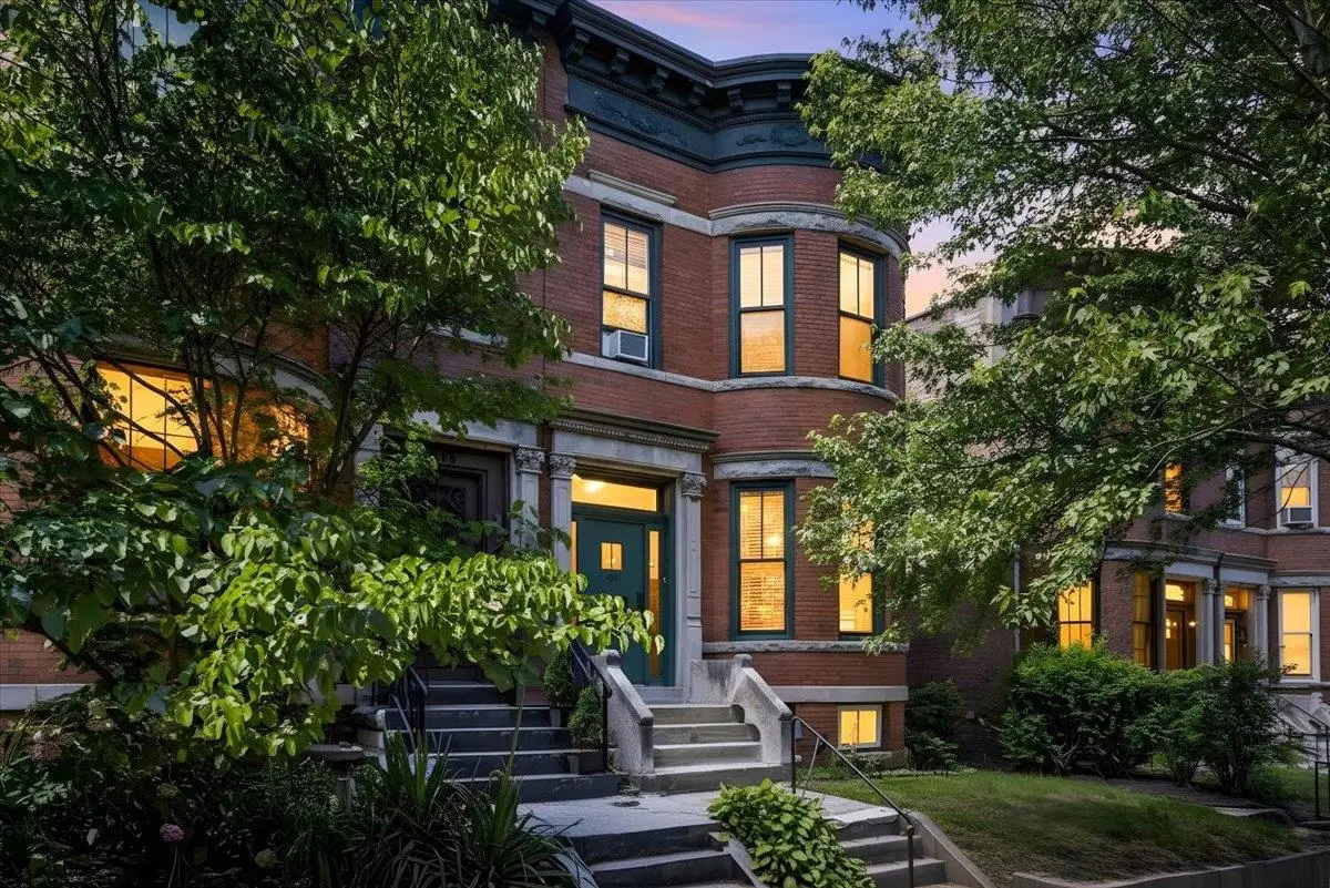 257 WOODLAWN AVE, Jersey City, NJ 07305 - #1