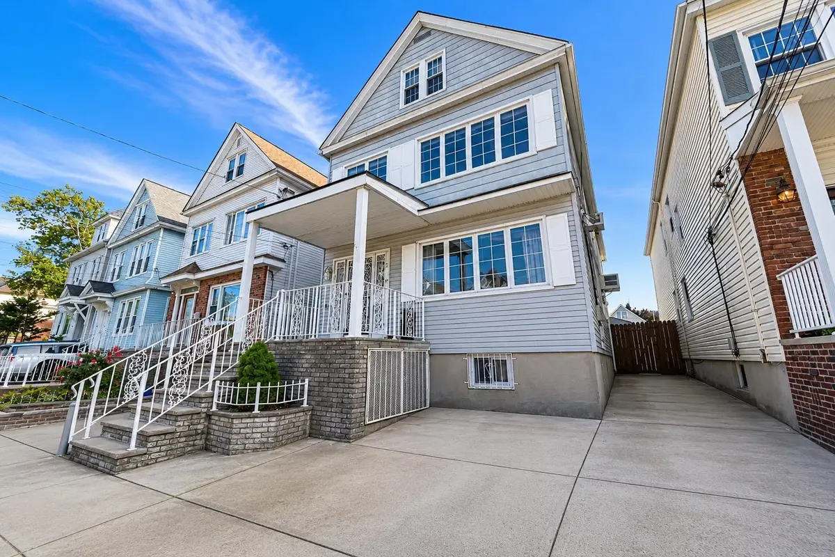 166 WEST 31ST ST, Bayonne, NJ 07002 - #1